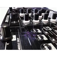 DJ-Kontrol 3S